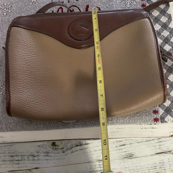 Vintage Dooney - Picture 4 of 8